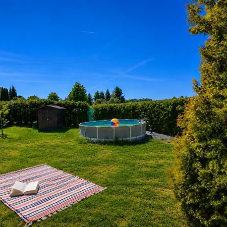Modrobílá U Rybníka Apartamento *